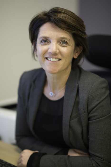 Dr Elisabeth CALARNOU