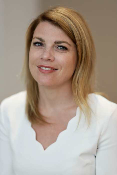 Dr Alexandra Gueneuc, Gynécologue obstétricien à Boulogne-Billancourt
