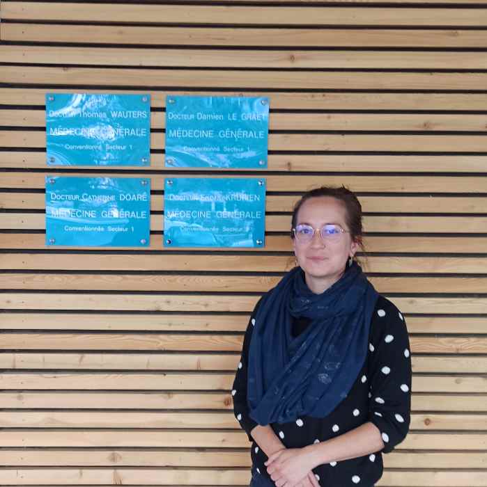 Dr Enora Krurien