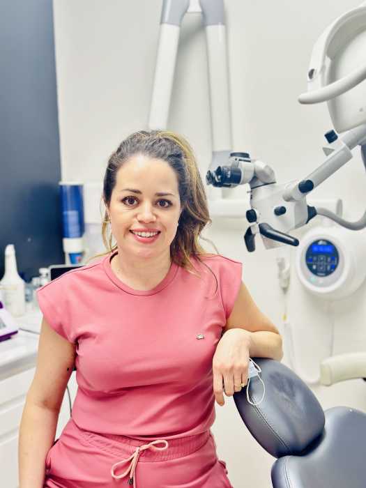 Dr MARIANA ROSALES GALLARDO