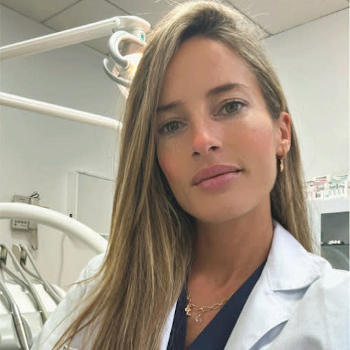 Dr JULIA ALEJANDRA ESPADA