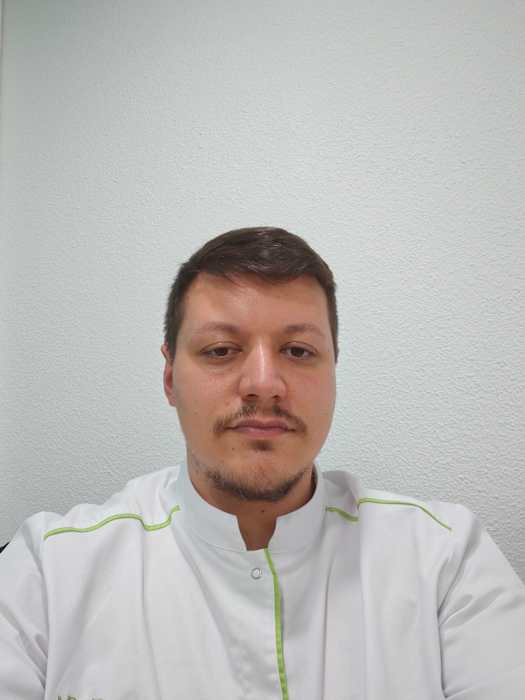 Dr Pierre Axel Deba, Chirurgien dentiste à Saint-Clar-De-Rivière