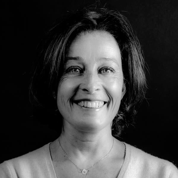 Dr Veronique Taverne