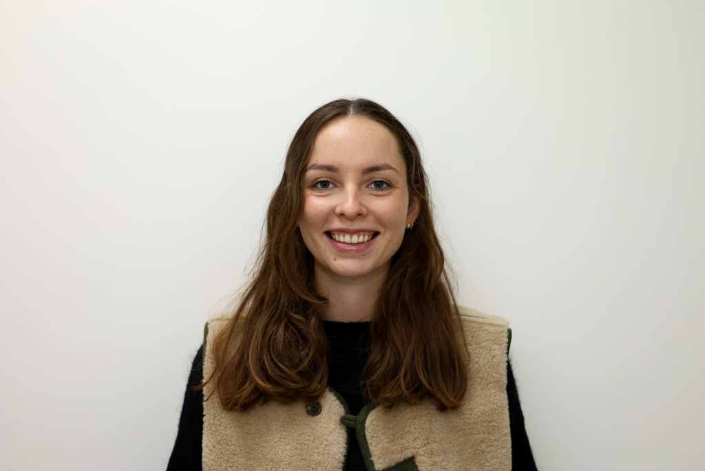 Dr Julie KNAFF