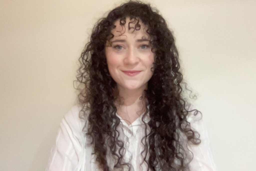 Dr Sandra CARNEADO