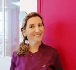 Dr Nathalie Delouvrier, Chirurgien dentiste à Rueil-Malmaison