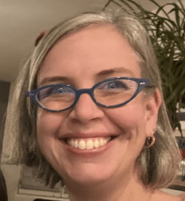 Dr Delphine Garin