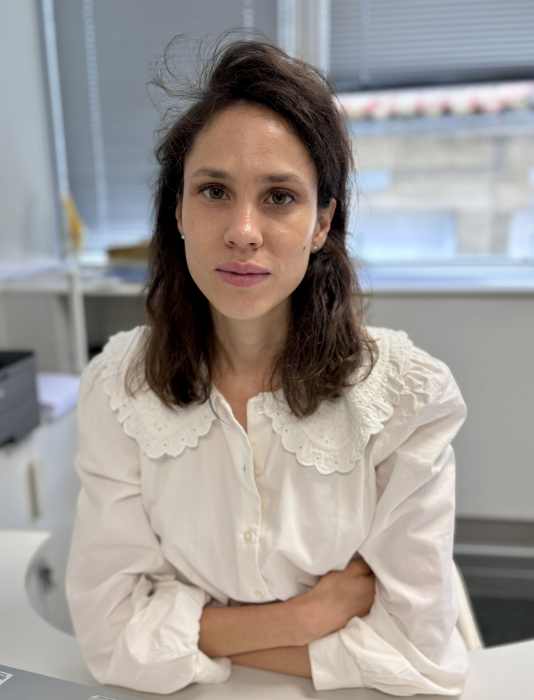 Dr JULIA PRIGENT