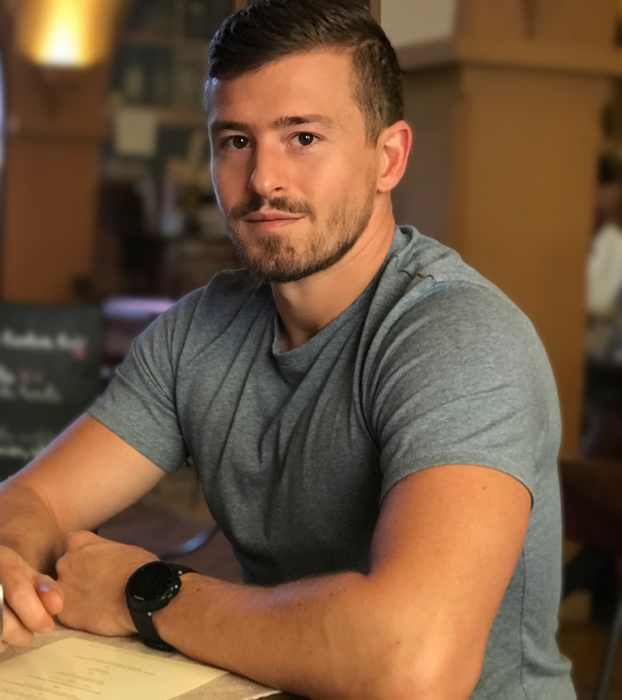 MICHAEL ARAPOVIC