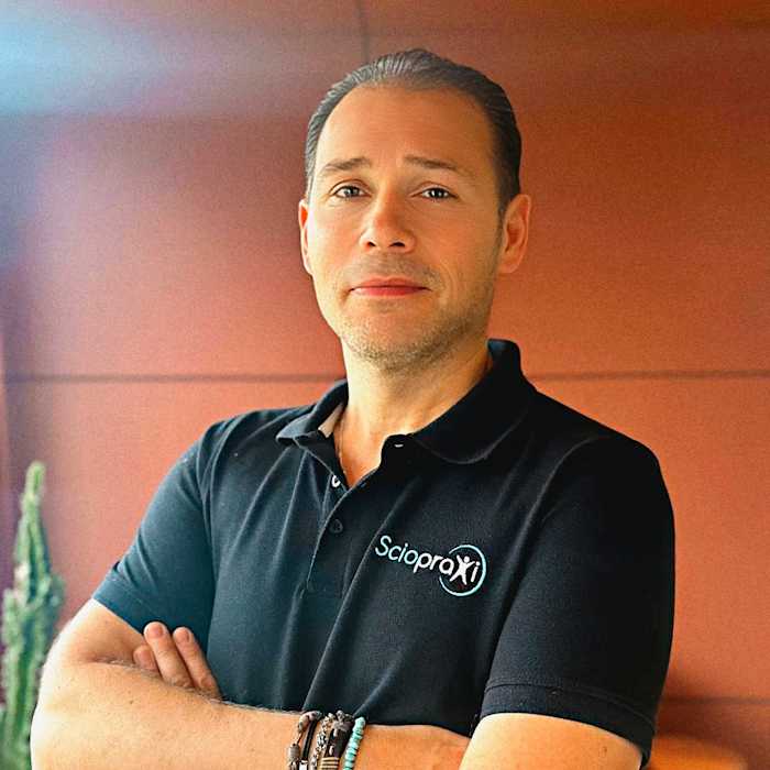 Christophe Cipriano, Pédicure podologue à Marseille