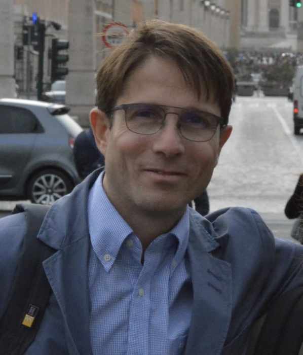Dr Ludovic Benoist