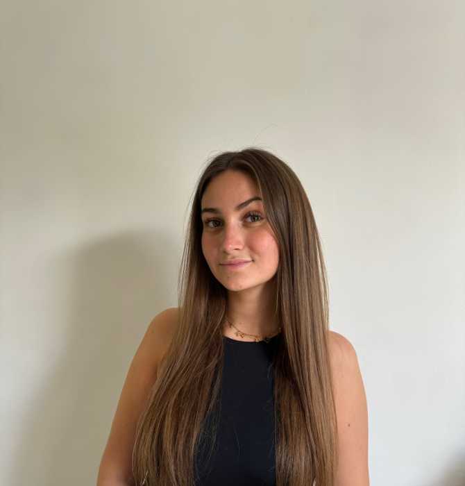 Lylou DESLAVIERE