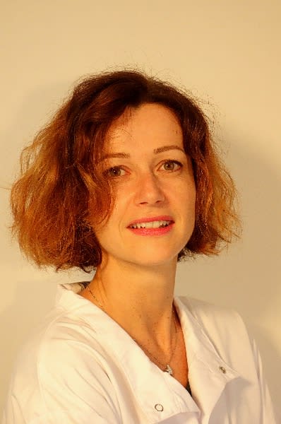 Dr Julie WATON