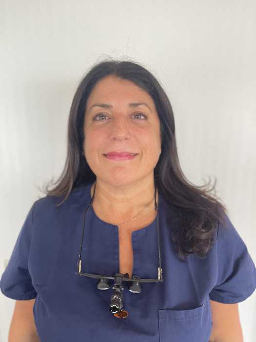 Dr ELISABETH LOEB