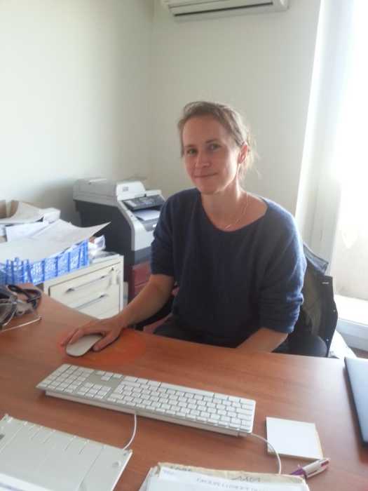 Dr Sandra LARCHER