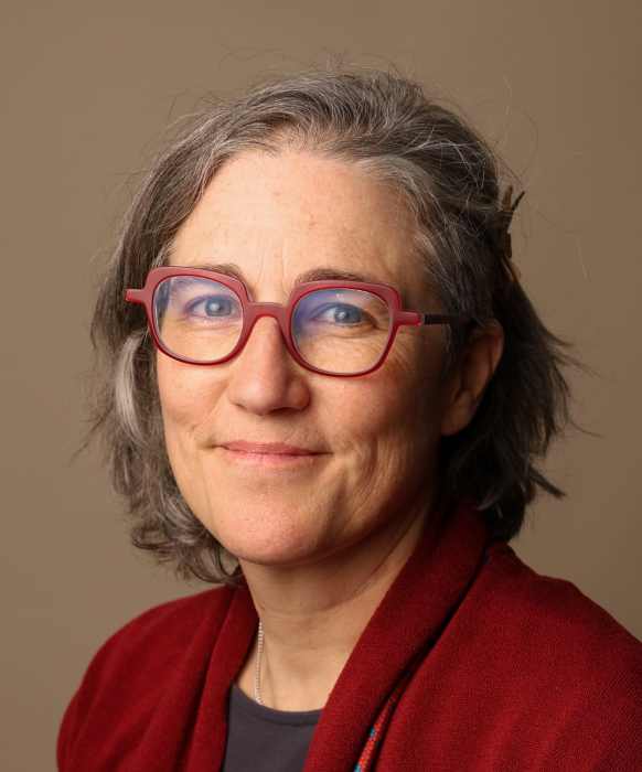Dr Céline MAUROUX