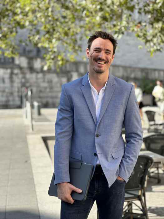 Dr Alberto Martin Martinez, Masseur kinésithérapeute à Chambéry