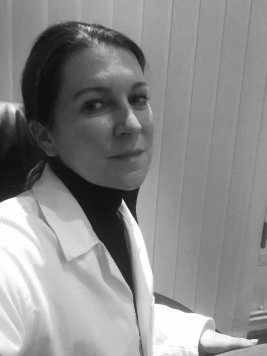 Dr KARINE MOUGEOT
