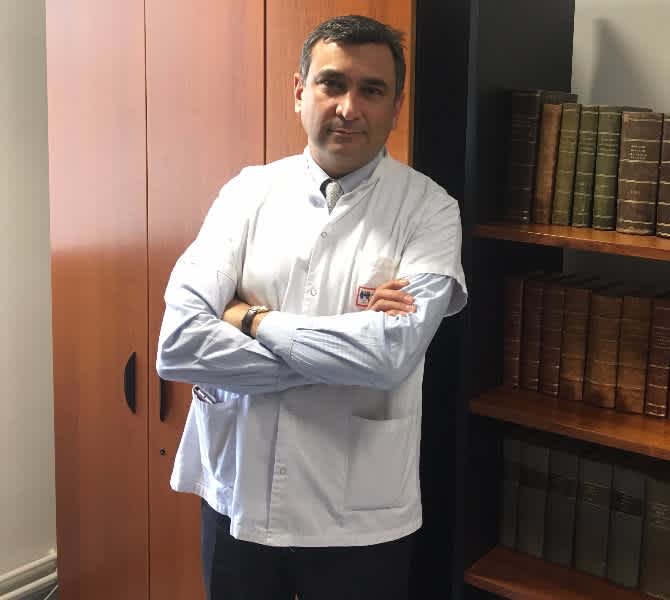 Pr Alexis BOZORG GRAYELI