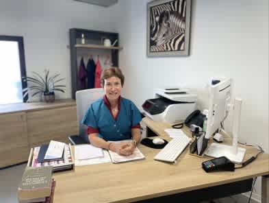 Dr Véronique VOZA JUSTON