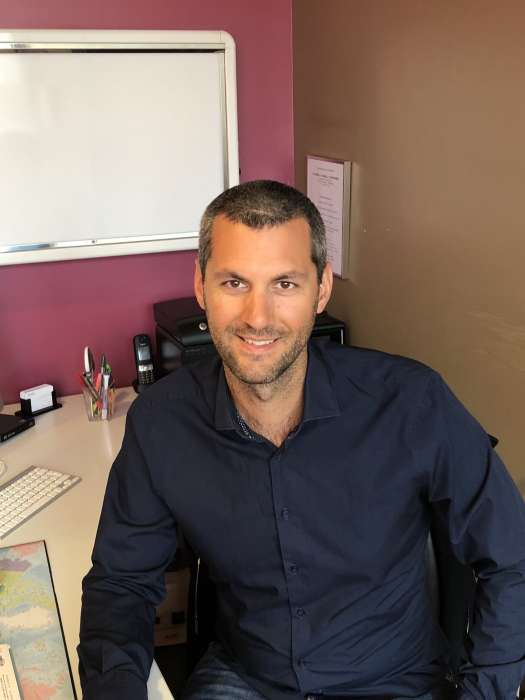 Dr Thomas Bories