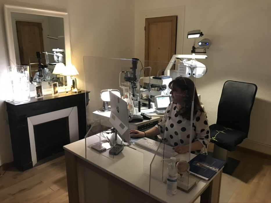 Dr Nadia LADJADJ