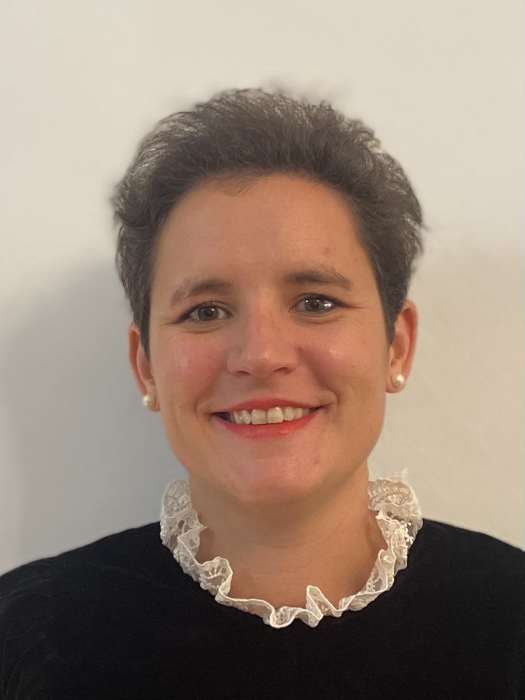 Dr Maud ESTEBAN