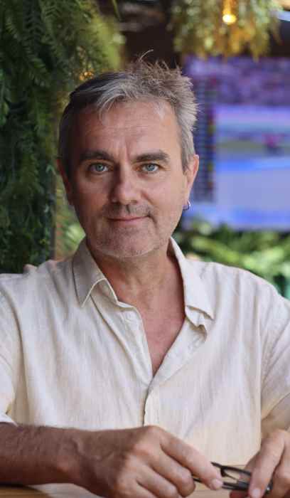 MICHAEL WARREN    
