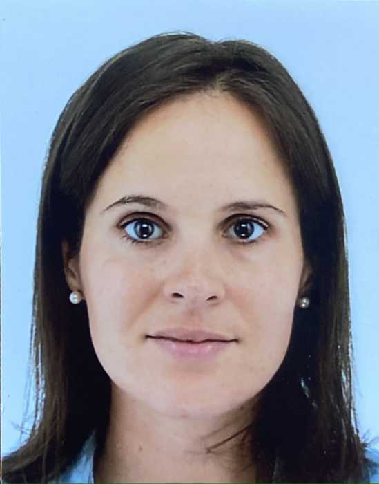 Dr MAYLIS TEILARY