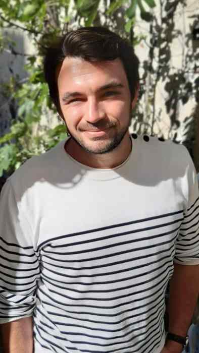 Dr Julien Giraud