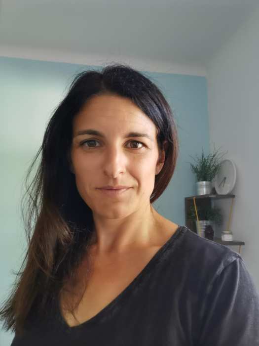 EMILIE MIMOUN