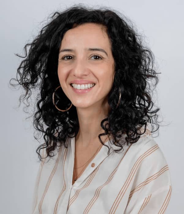 Dr Fatma Abbou, Obstétricien à Vannes