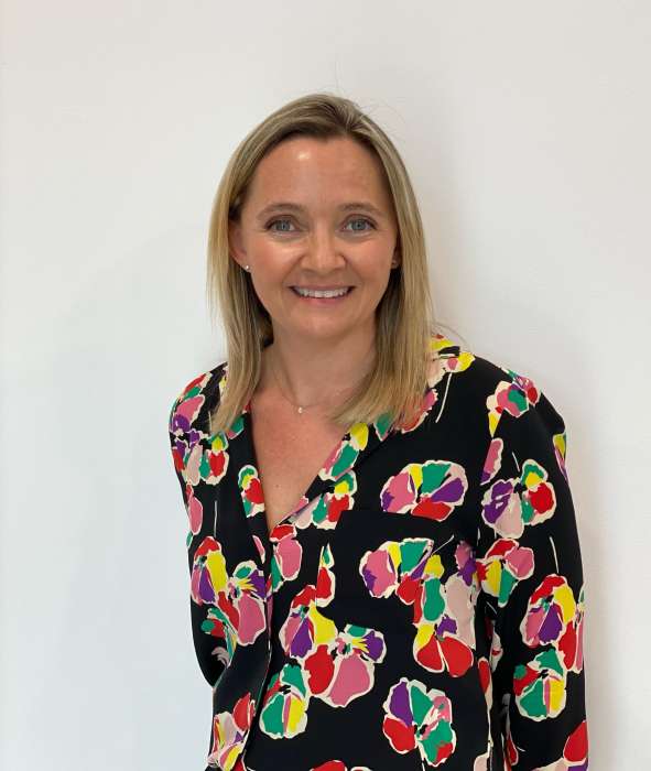 Dr Coralie Loudot