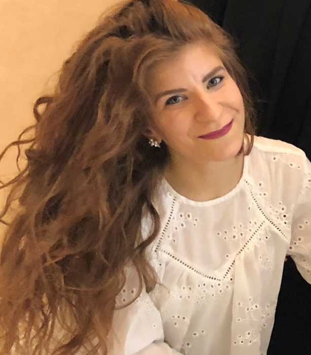 Yéléna Dumas