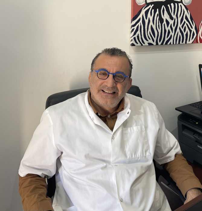Dr RICK ANDRAOS