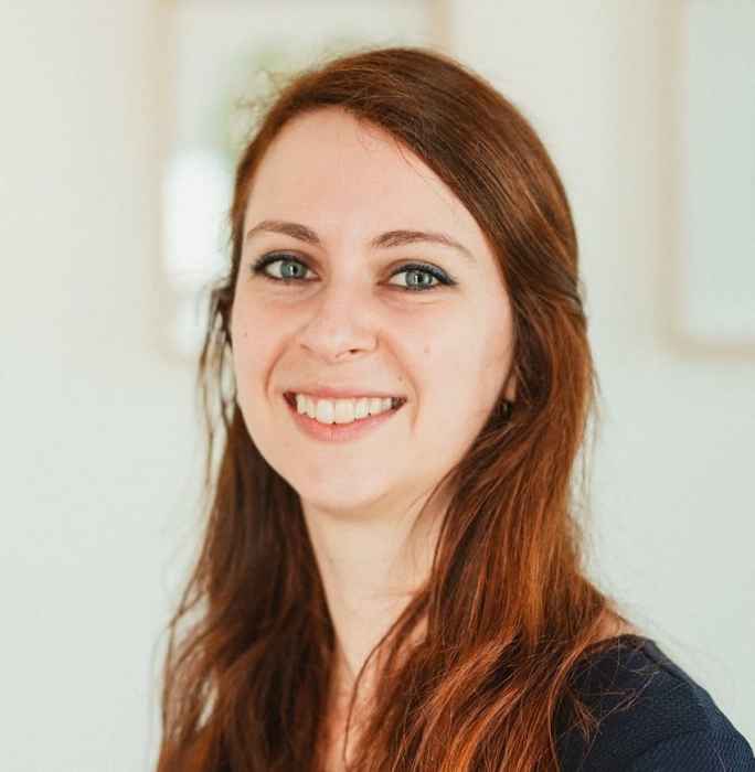 Dr Isabelle Henderson