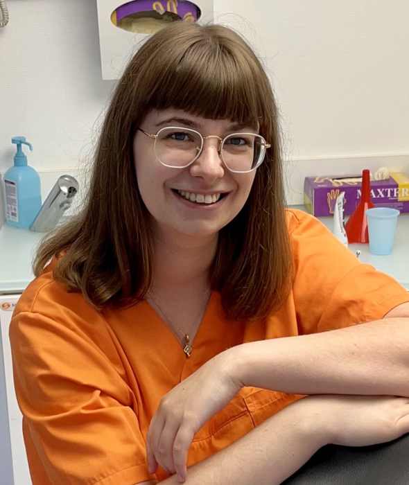 Dr Laura BOURG