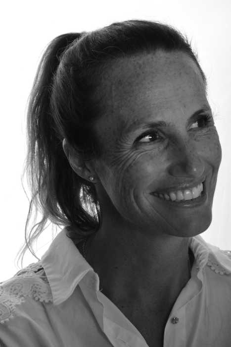 Dr LUDIVINE FACON