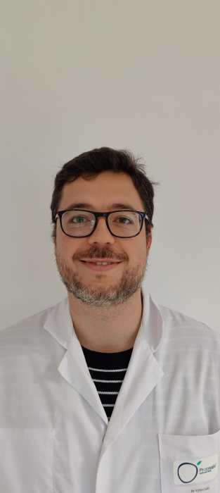Dr CARL VINS