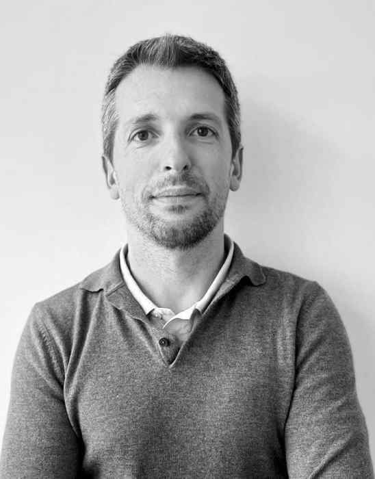 Dr REGIS LECOGE