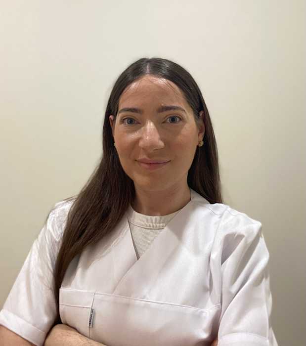 Dr Selma Tekin, Chirurgien dentiste à Pessac