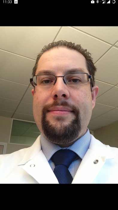 Dr Athanasios Kalampokas, Dermatologue à Santeny