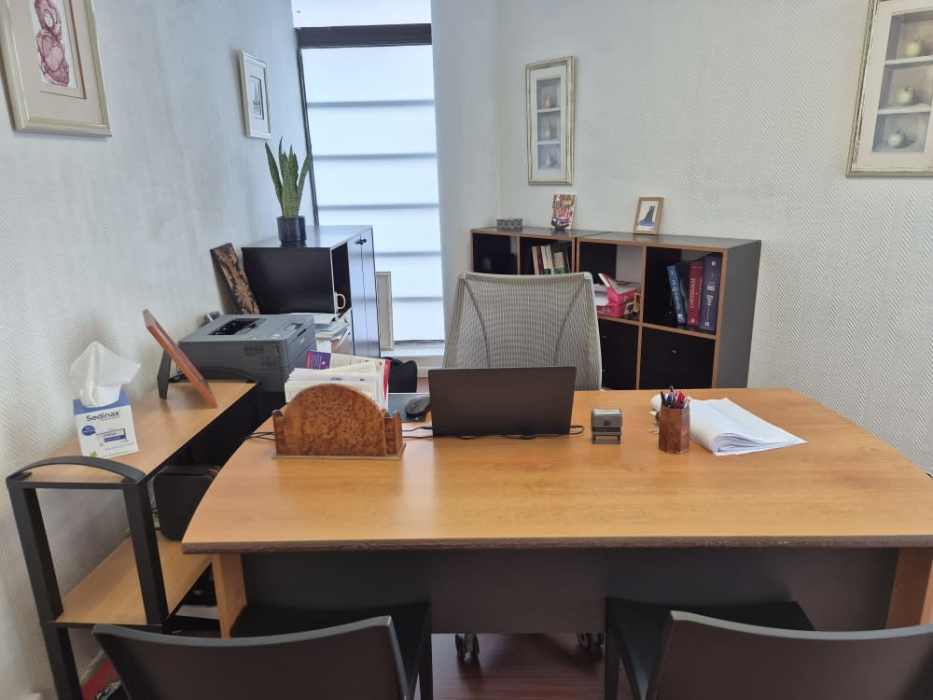 Dr Véronique BABULE