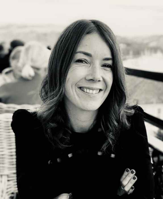 Dr Julie CHAMPIN