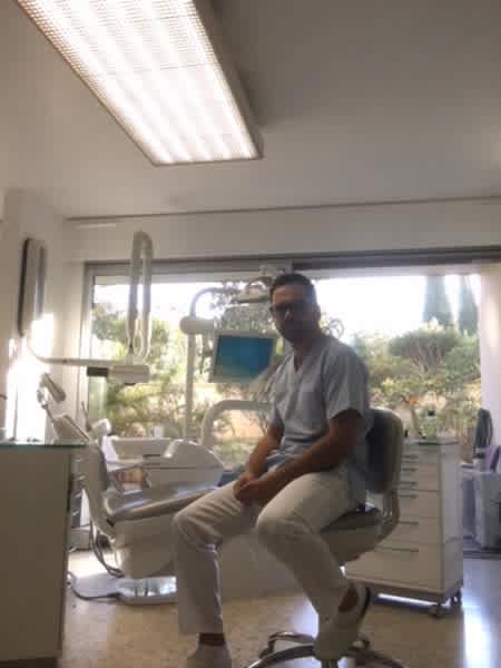 Dr Paul Dupu, Chirurgien dentiste à Vidauban
