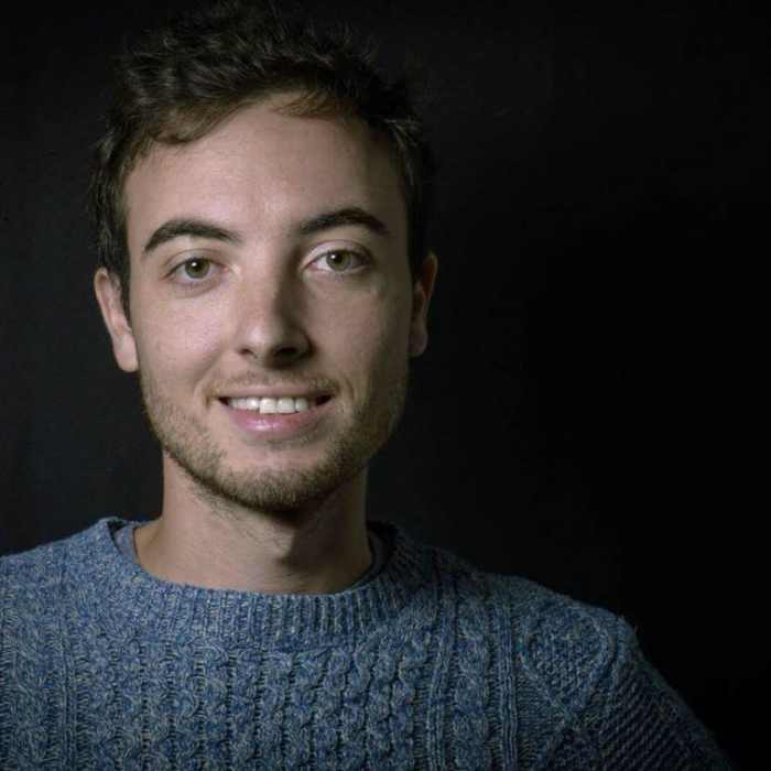 Dr JULIEN DAUPEYROUX