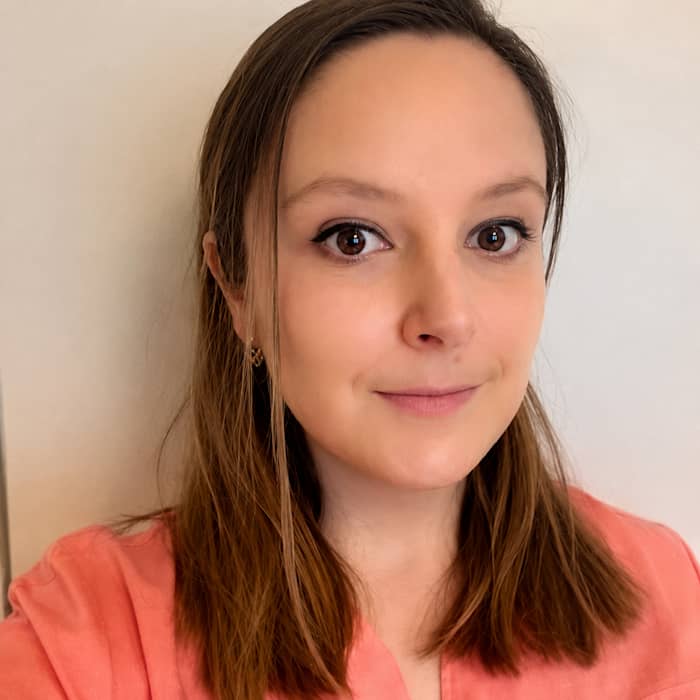 Dr Pauline Louval, Chirurgien dentiste à Saint-Maximin-La-Sainte-Baume