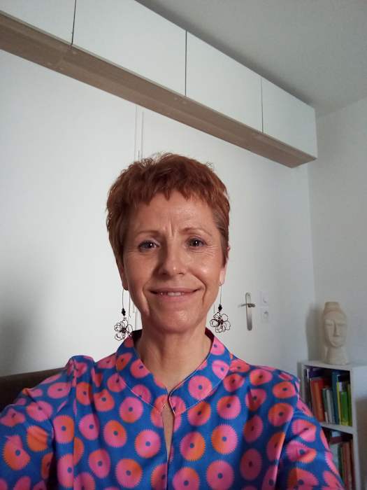 CATHERINE CAUX
