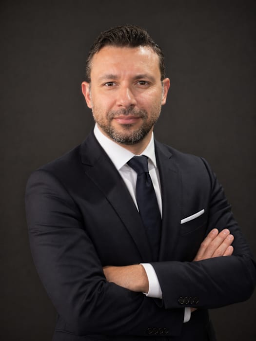 Dr Mustapha Benmekhbi, Neurochirurgien à Haguenau