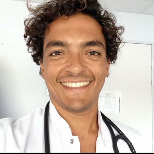 Dr Apoena Costa